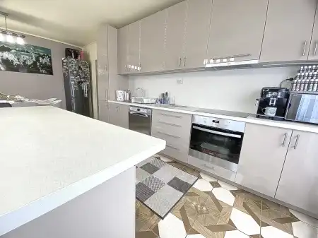 Eladó panellakás, Budapest, IV. kerület 4 szoba 73 m² 99.8 M Ft